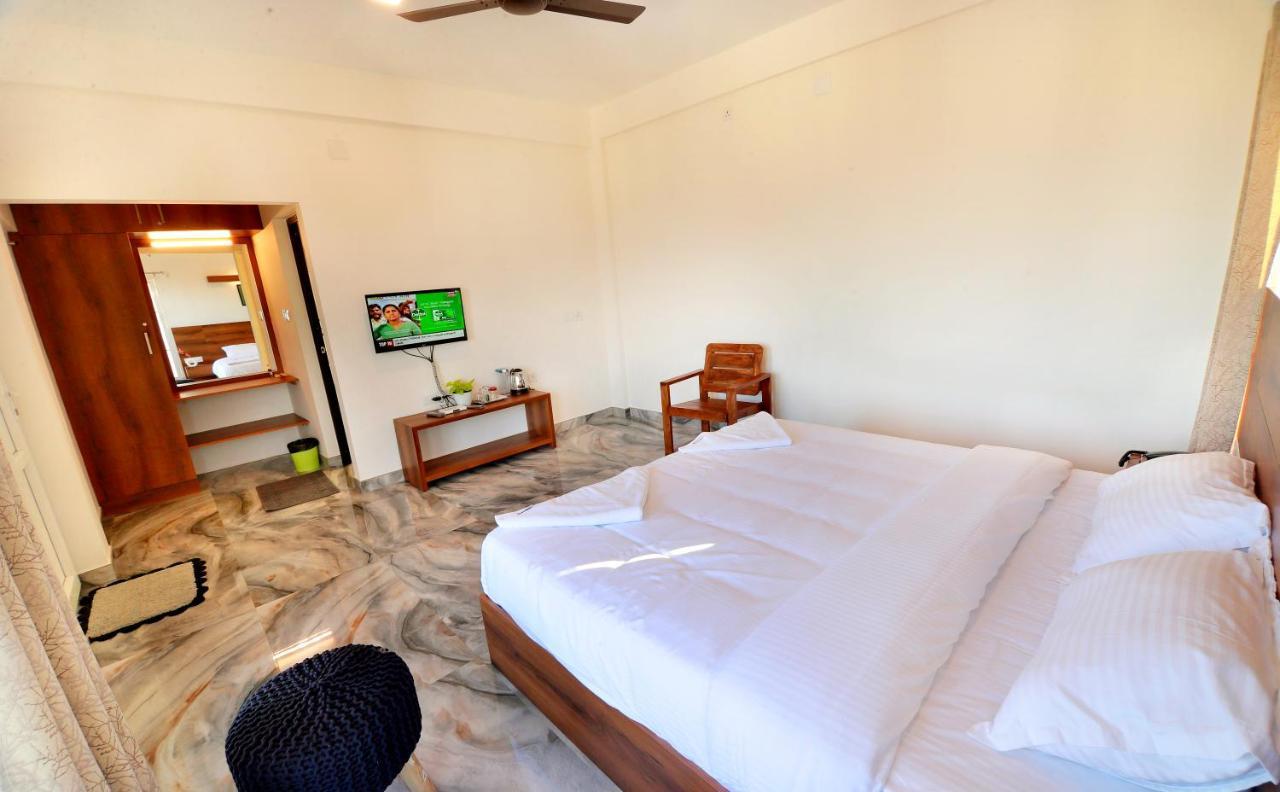 10 Degrees North By Avni Holidays อีดุกกี ภายนอก รูปภาพ
